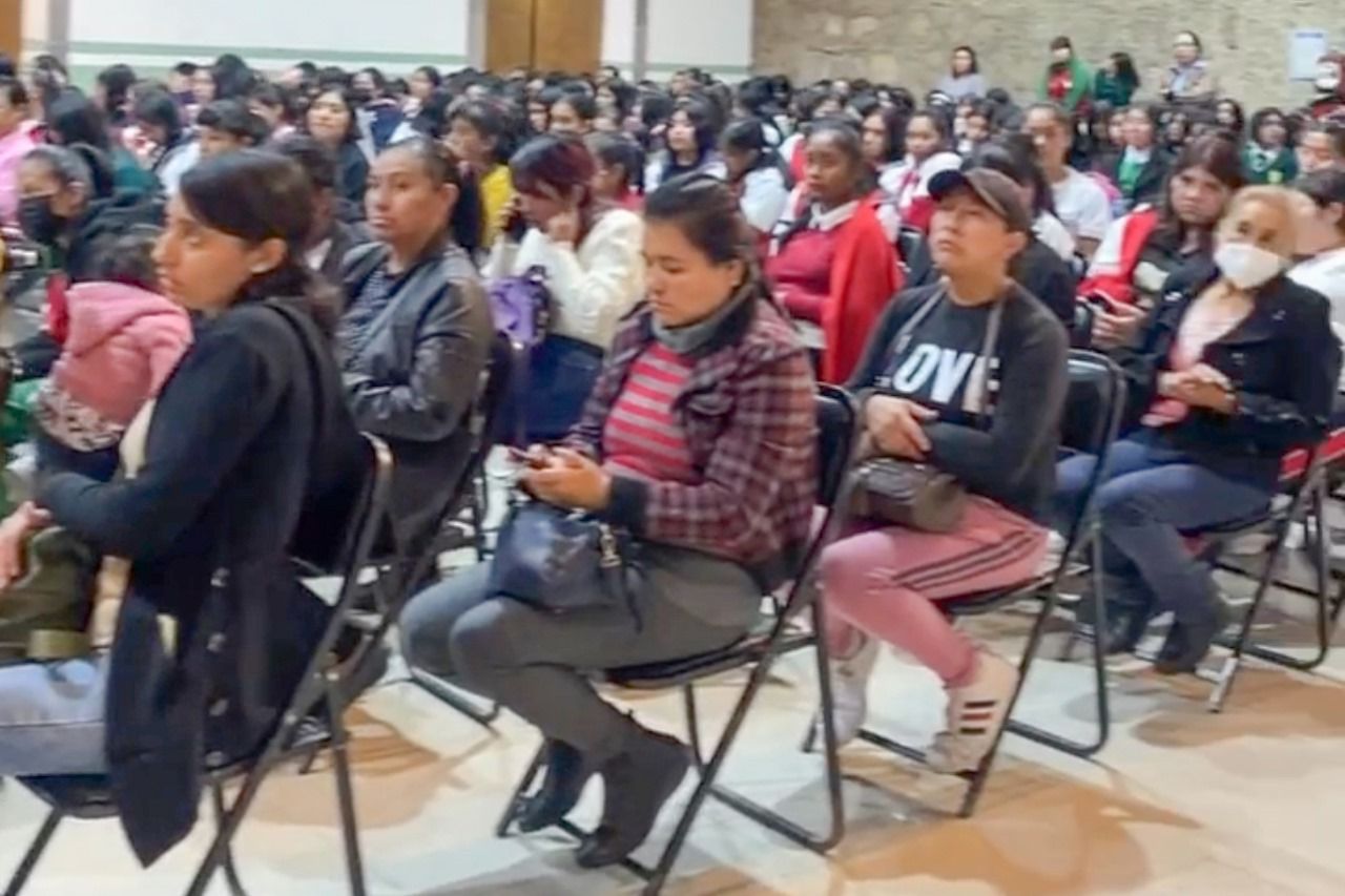 Imparte SMDIF Huamantla la conferencia 'La lucha contra el cáncer de mama'